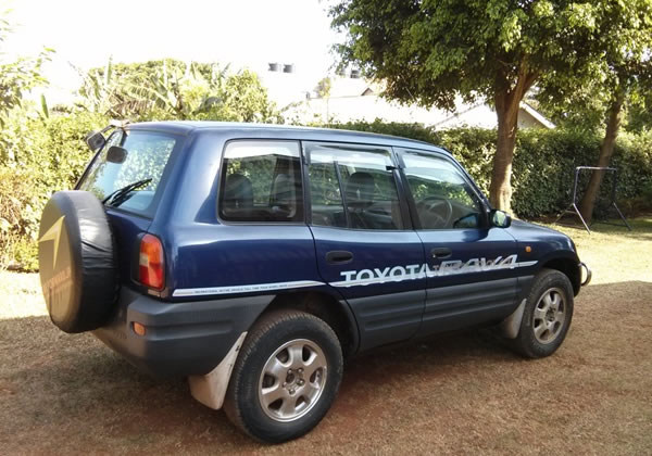 Self drive Uganda in rav4 rental