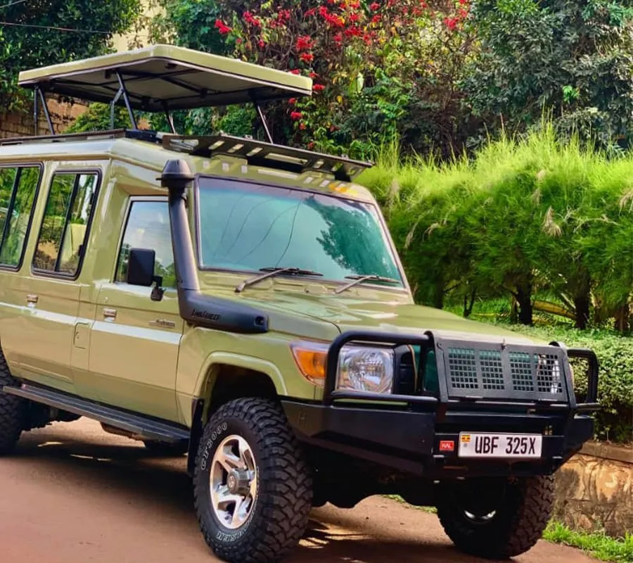Safari land cruiser rental in Uganda